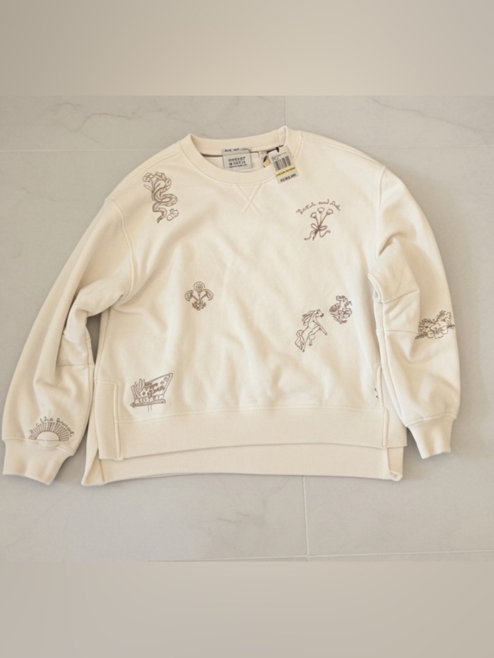 NWT Scotch and Soda Embroidered Cream Graphic Sweatshirt
